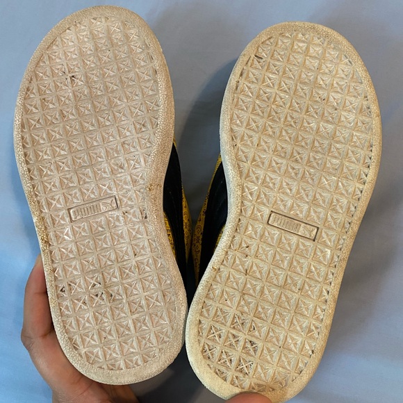 Puma Minions sneakers, Kids 12.5C - Picture 2 of 2